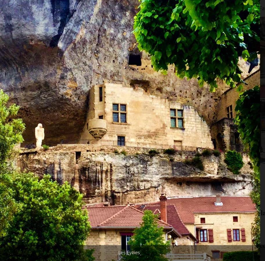 Le Petit Chateau - Adults Only Property Le Bugue Exterior photo