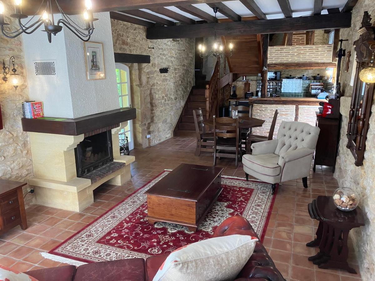 Le Petit Chateau - Adults Only Property Le Bugue Exterior photo