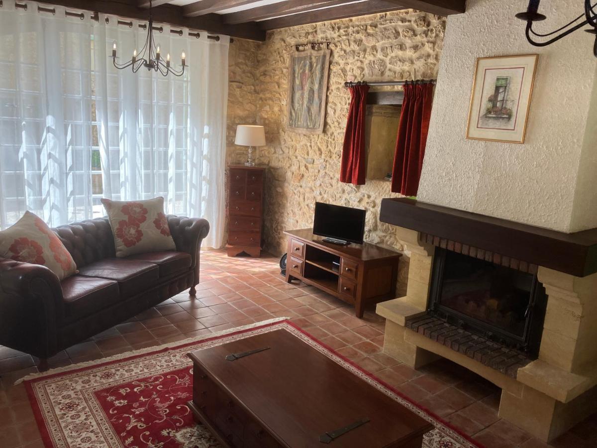 Le Petit Chateau - Adults Only Property Le Bugue Exterior photo
