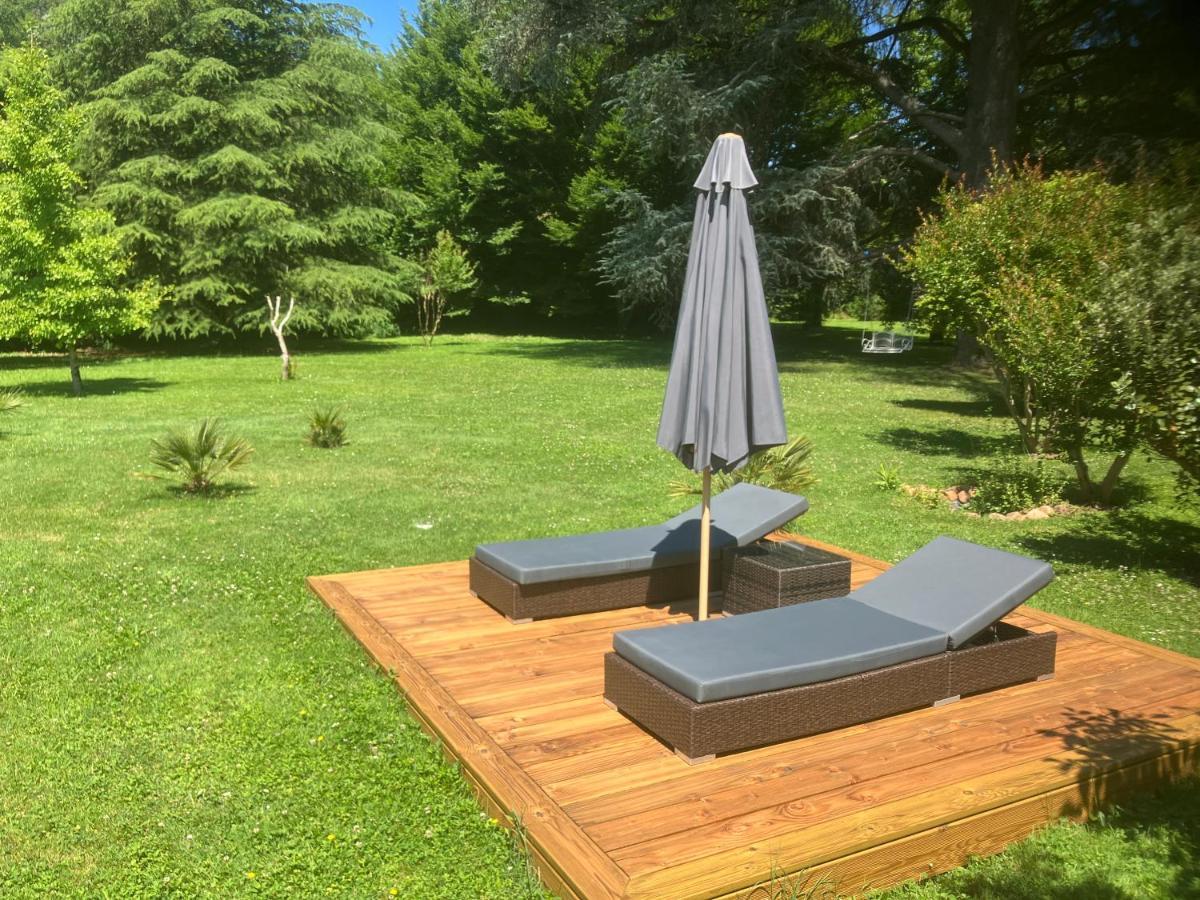 Le Petit Chateau - Adults Only Property Le Bugue Exterior photo