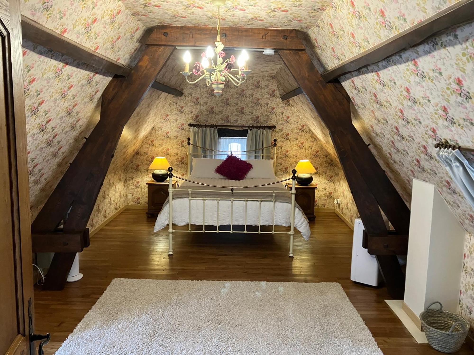 Le Petit Chateau - Adults Only Property Le Bugue Exterior photo