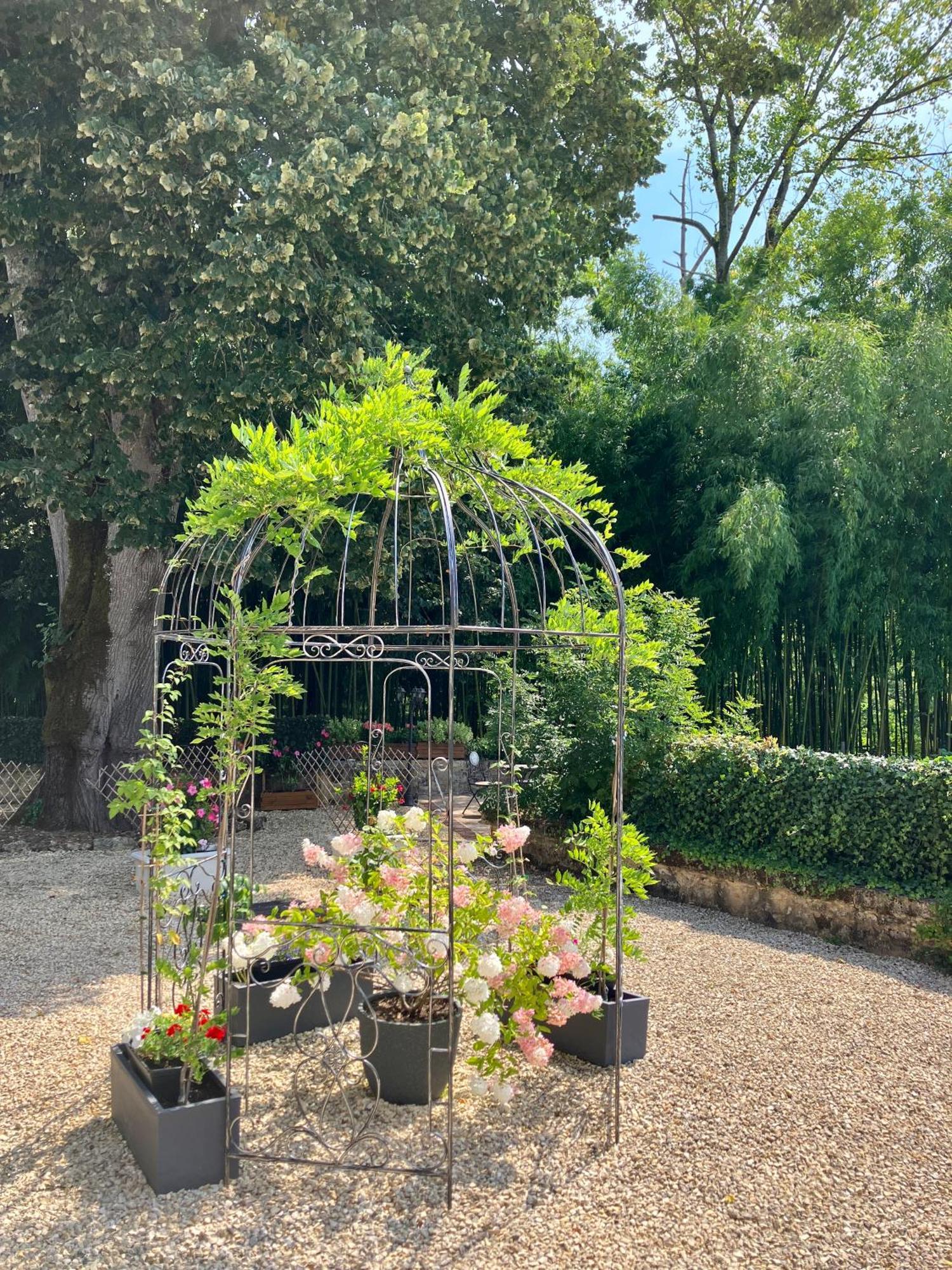 Le Petit Chateau - Adults Only Property Le Bugue Exterior photo